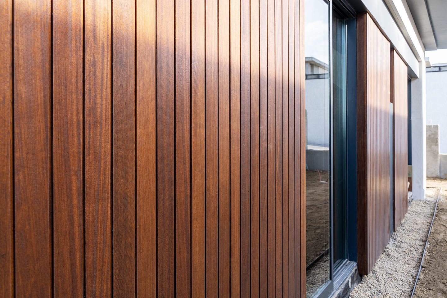 thermowood iroko cephe kaplamasi cephe urunleri dis mekan design coop 02